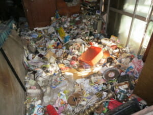 ストレスを感じずにゴミ部屋を片付ける方法とは 片付け代行業者が解説 粗大ゴミ回収隊