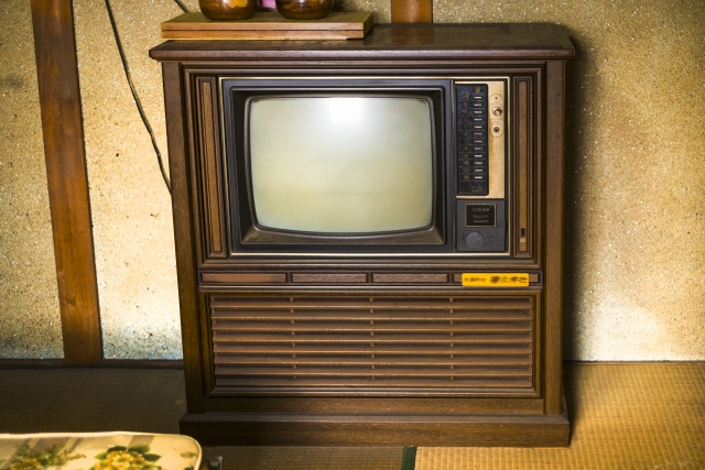 ブラウン管テレビはリサイクル料金込みで処分を検討！