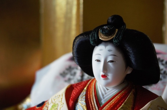 日本人形の処分方法7選と注意点！自分で供養する方法～無料処分まで！