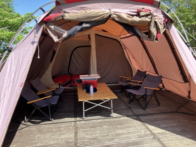 テントの処分方法！ペグやポールの捨て方・キャンプ用品の活用法