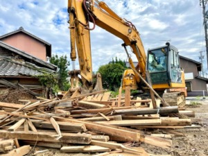 【構造・工程別】一軒家/空き家解体の期間｜工期が延びる原因や短縮のコツ