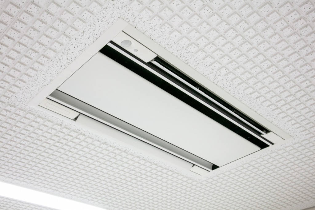 業務用エアコンの正しい処分手順