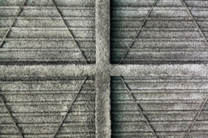 解体時のアスベスト除去費用の目安と安くする方法をわかりやすく解説